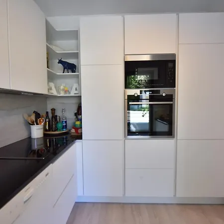Stunning 3-br With Large Terrace And Pool Apartment Cannes